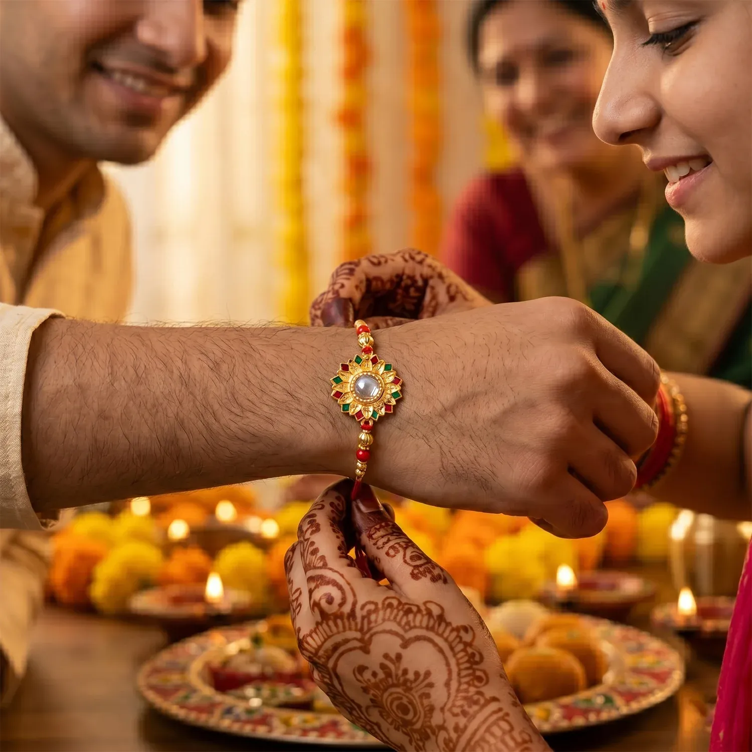 Veera Ki Rakhi – Elegant Traditional Rakhi for Brother - Detailed Feature View 3