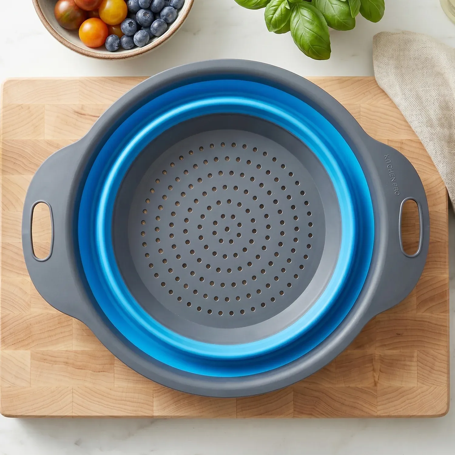 Foldable Silicone Strainer – Space-Saving Kitchen Drainer with Handles - Detailed Feature View 2