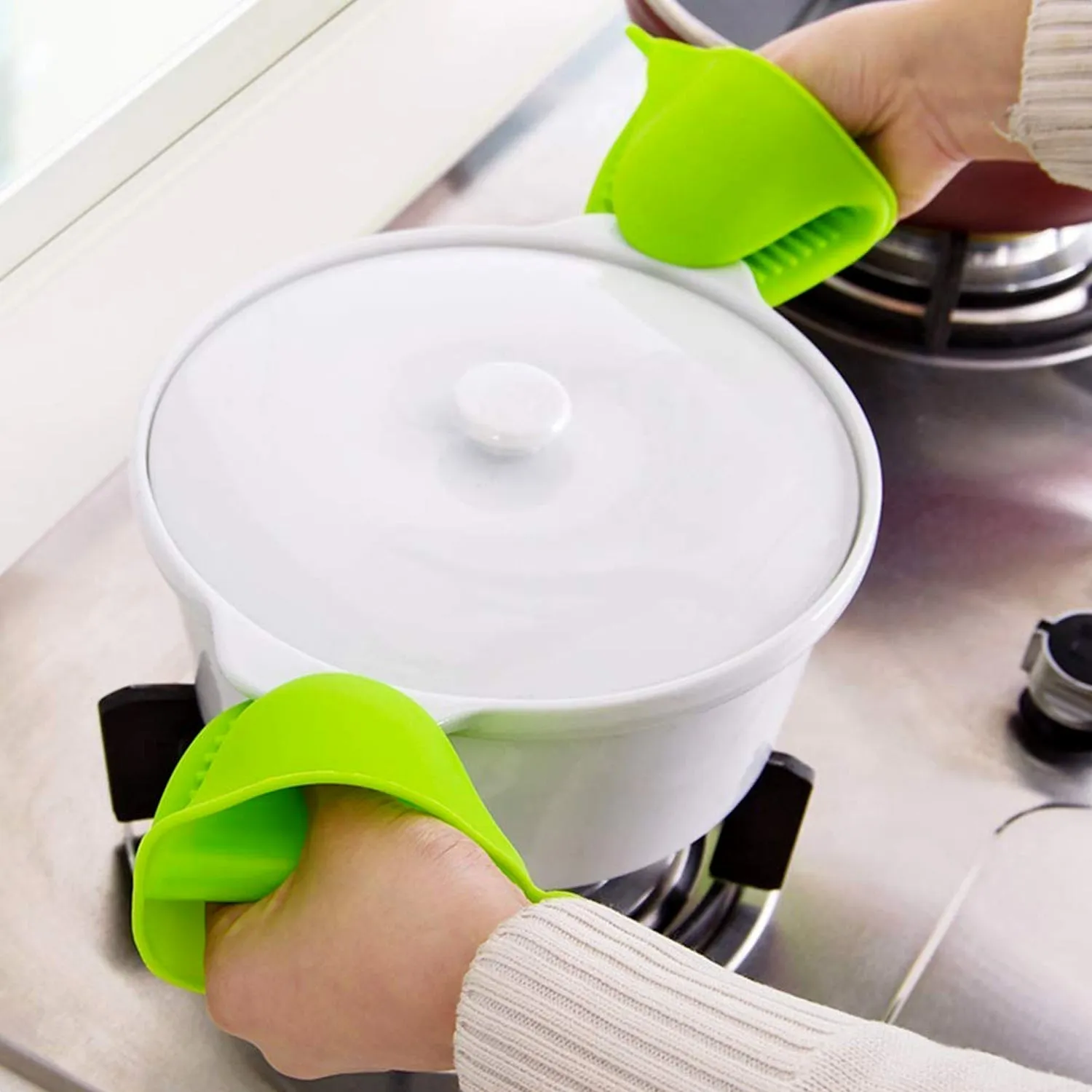Silicone Heat Resistant Potholder – Kitchen & Baking Mitt | Jiaqi - Detailed Feature View 5