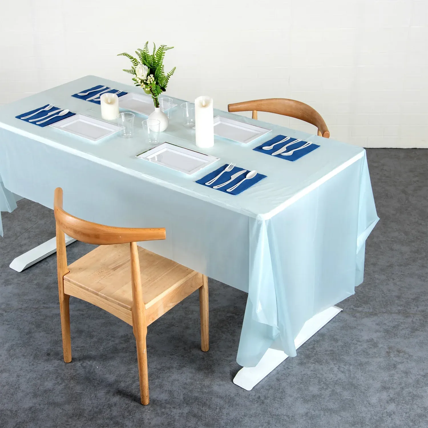 Disposable Plastic Table Cover – Waterproof & Tear-Resistant 137x183 cm - Detailed Feature View 6