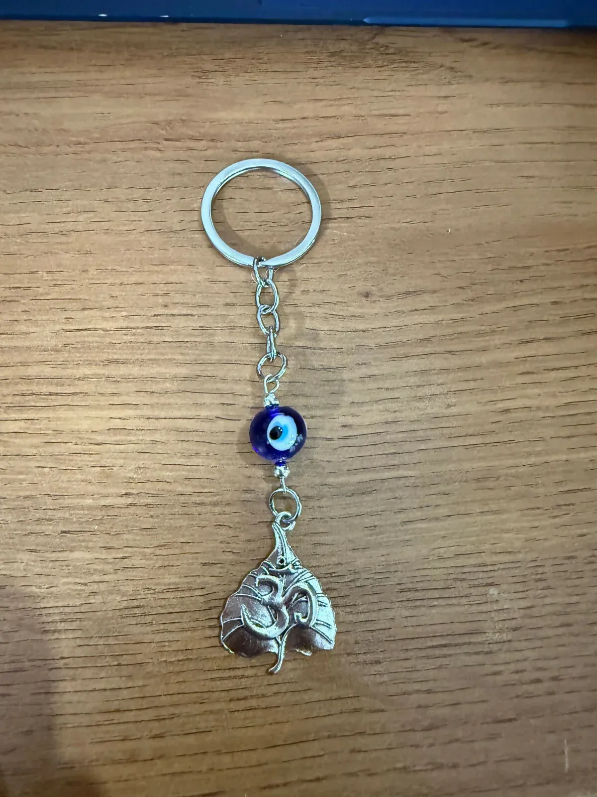 Om Leaf Evil Eye Keychain for Car Keys, Bags & Spiritual Gifting - Detailed Feature View 4