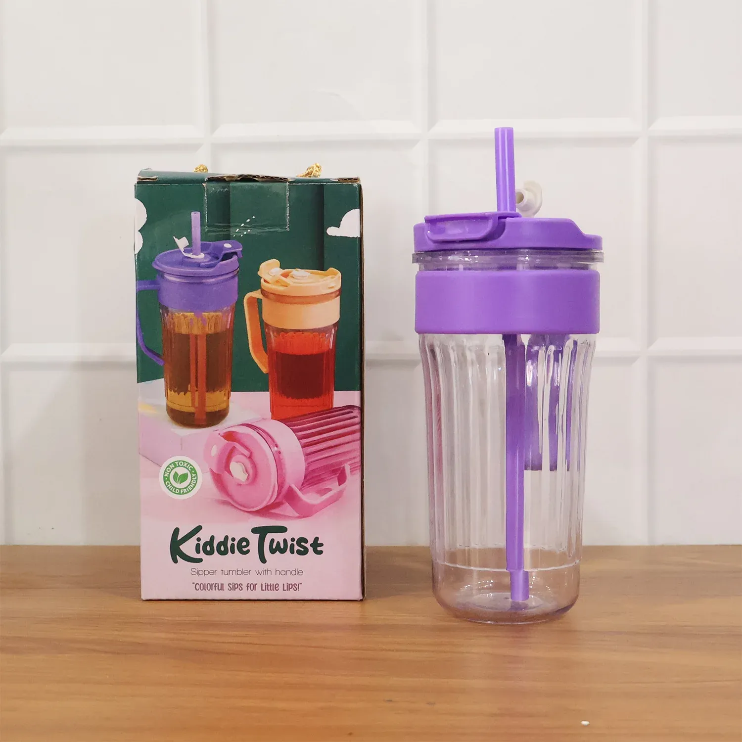Kiddie Plastic Tumbler with Straw & Handle - 500ml - Detailed Feature View 8