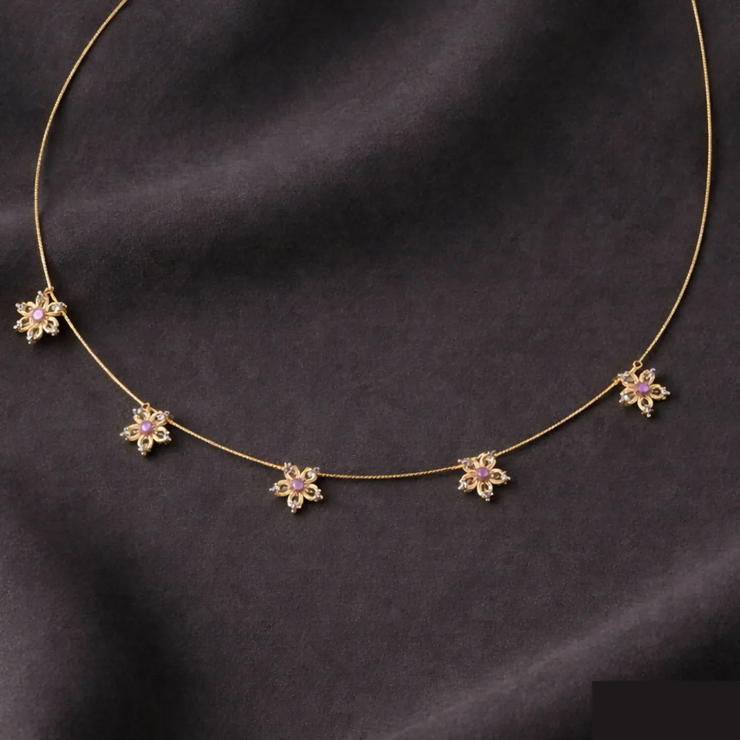 Minimalist Gold Chain Necklace with Floral Star Design & Red White Stones - Detailed Feature View 3