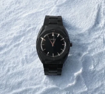 Luxury Matte Black Analog Watch with Geometric Dial Design & Metal Strap