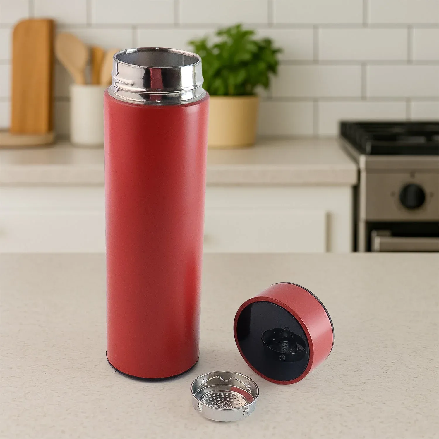 Red Smart Vacuum Insulated Water Bottle with LED Display - 500ML - Detailed Feature View 5