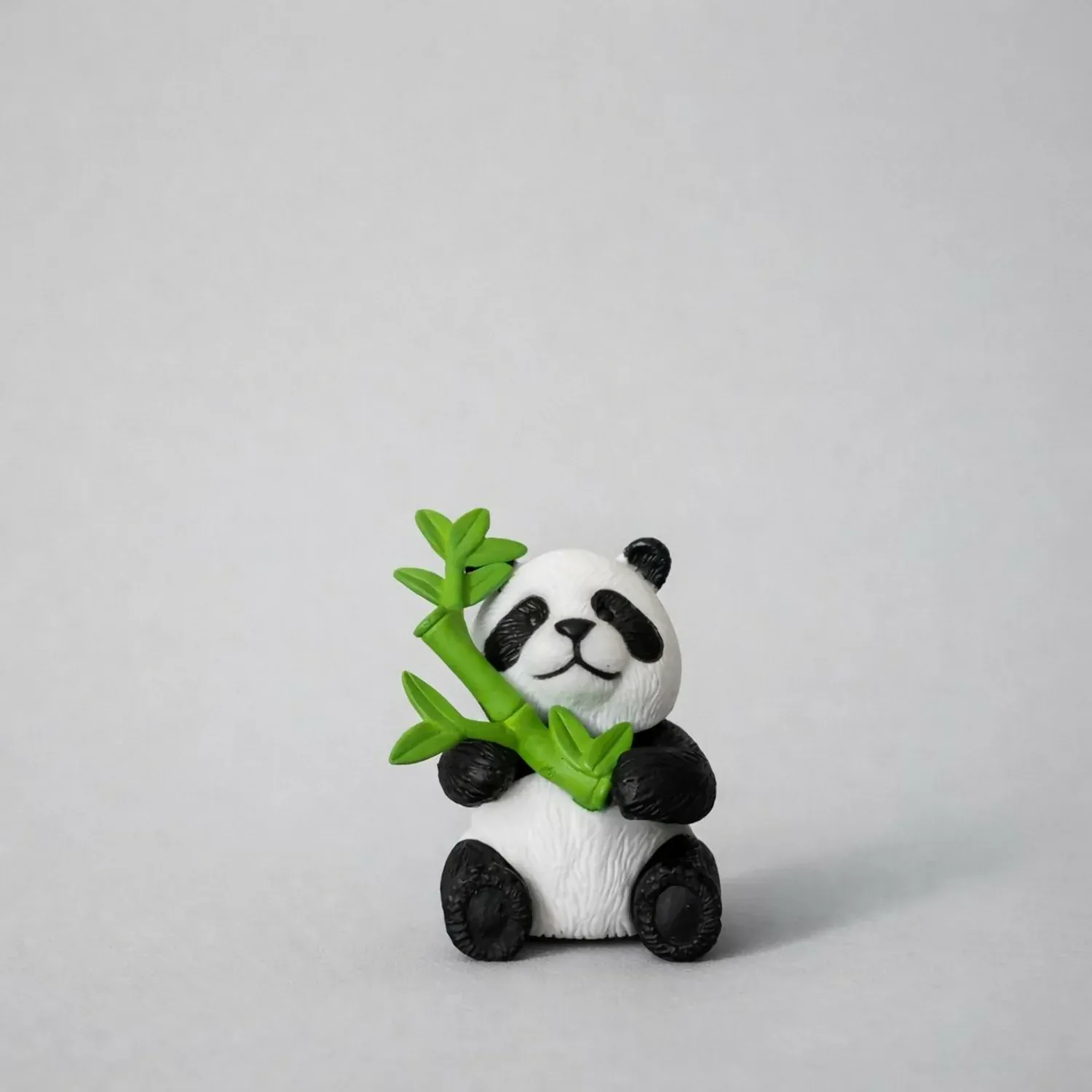 Panda Showpiece – Cute Bamboo Desk Decor for Home & Office - Detailed Feature View 2