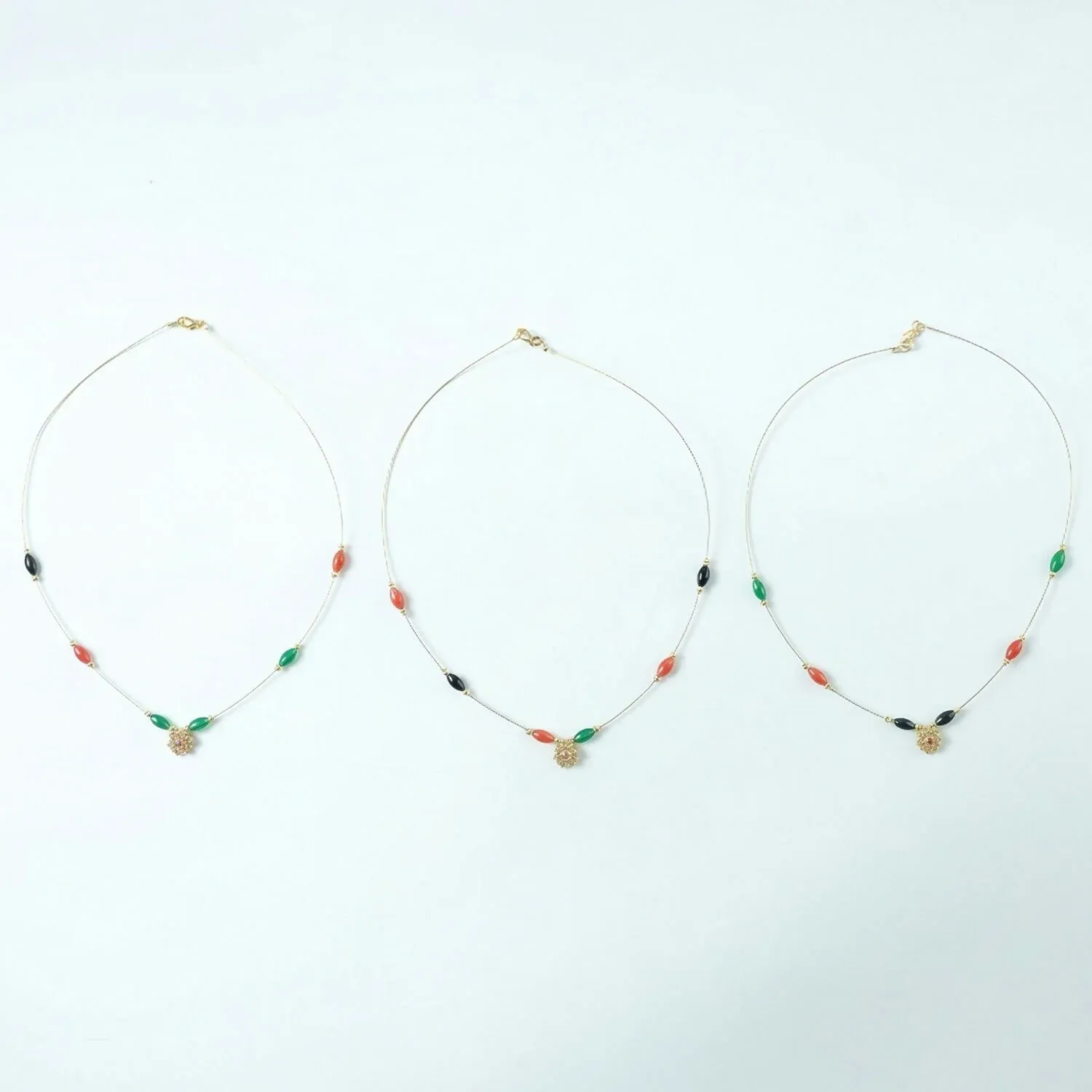 Multicolor Bead Gold Necklace with Elegant Floral Pendant (3Pc/Set) - Detailed Feature View 5