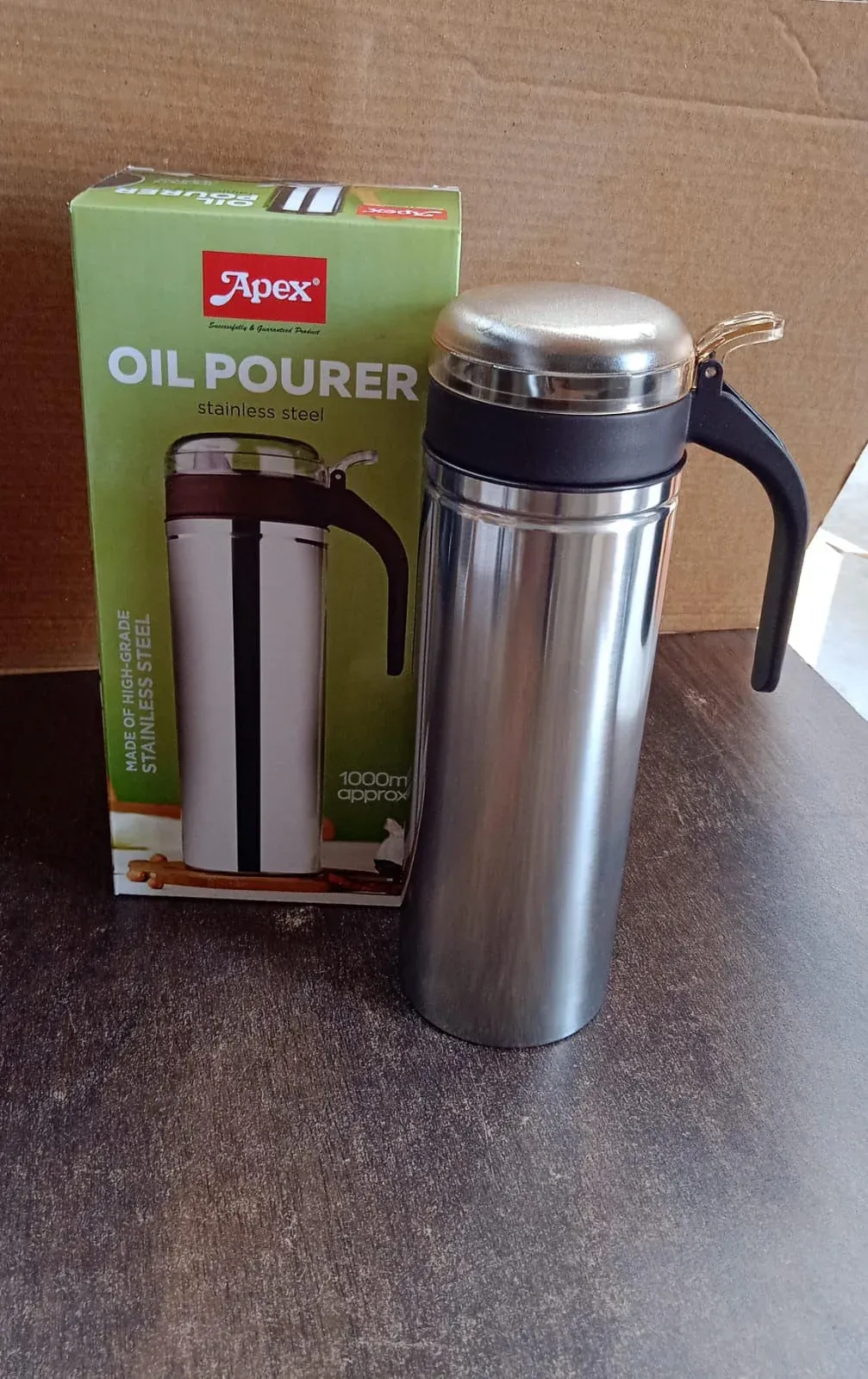 Apex 1000ml Stainless Steel Oil Pourer with Anti-Drip Spout - Detailed Feature View 7