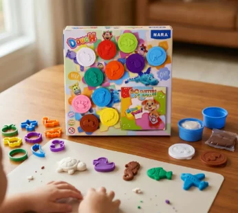 Kids Modelling Dough Clay Play Set with 20 Cutters & Roller