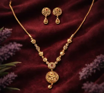 Classic Gold-Tone Floral Engraved Pendant Necklace Set with Designer Stud Earrings
