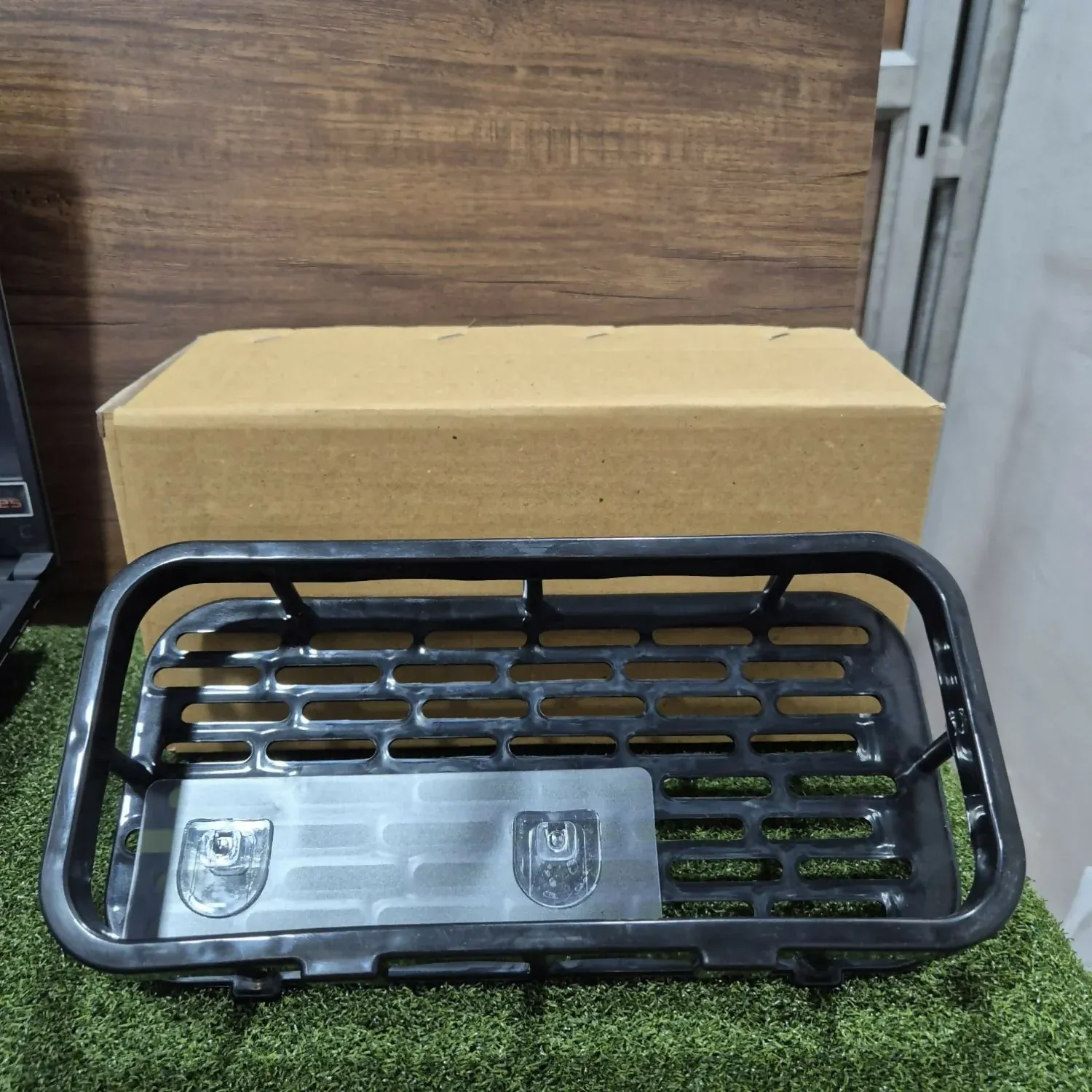 Wall Mounted Bathroom Storage Rack – Hassle-Free No-Drill Installation - Detailed Feature View 3