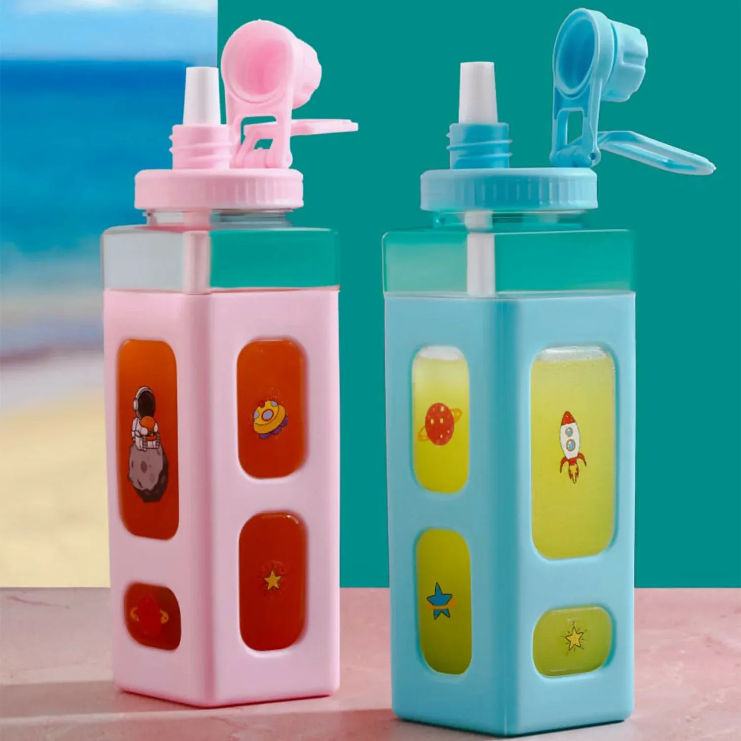 Kawaii 900ml BPA-Free Leakproof Water Bottle with Straw - Detailed Feature View 1