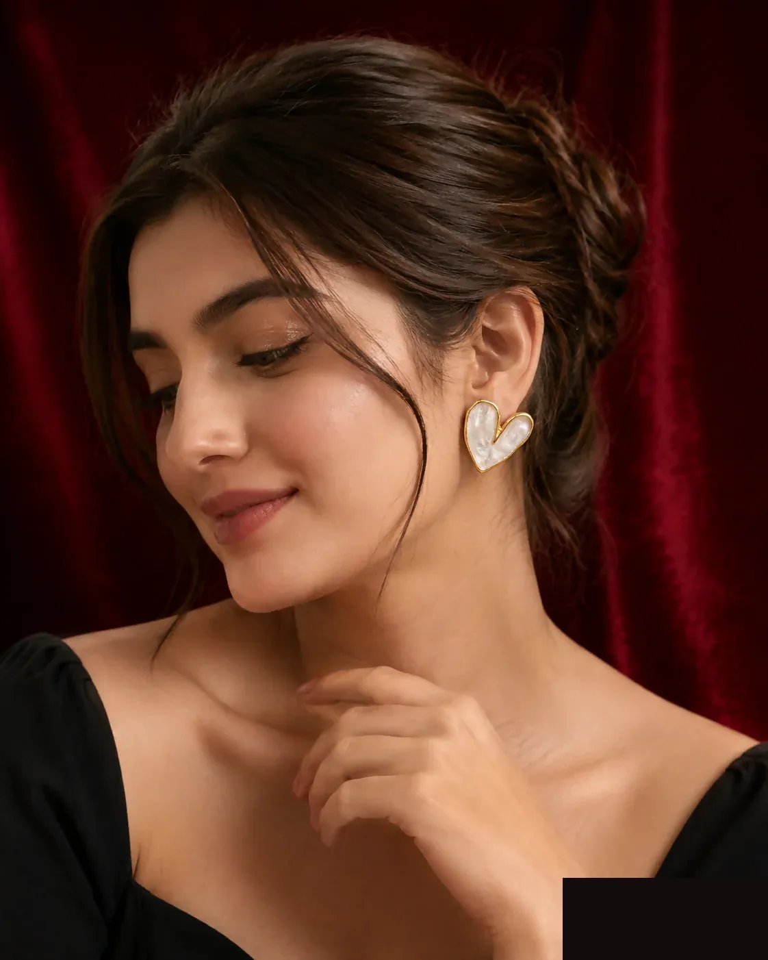 Elegant Pearl Heart Stud Earrings for Women Gold-Toned Minimal Earrings. - Detailed Feature View 3