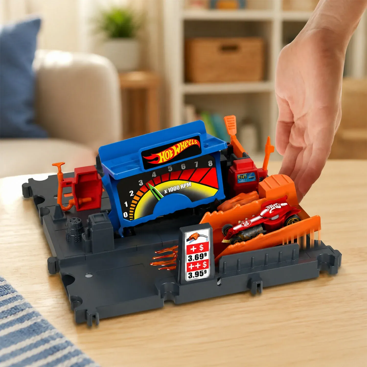 Hot Wheels City Fuel Station Sprint Playset with 1 Toy Car - Detailed Feature View 5