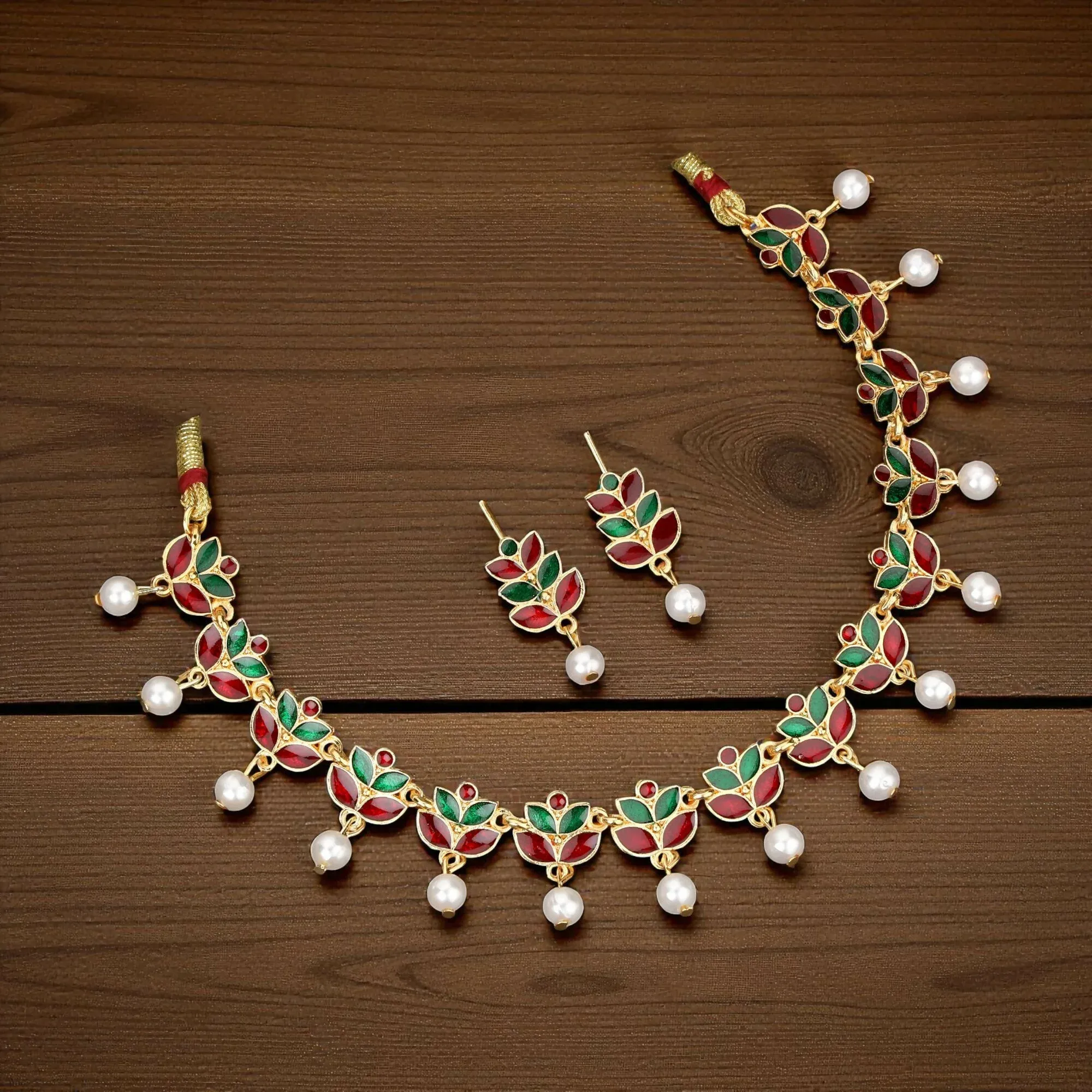 Elegant Gold-Tone Matte Leaf Motif Choker with Faux Pearls - Detailed Feature View 2
