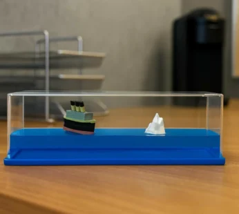 Liquid Wave Ship Motion Toy for Desk Stress Relief & Office Decoration