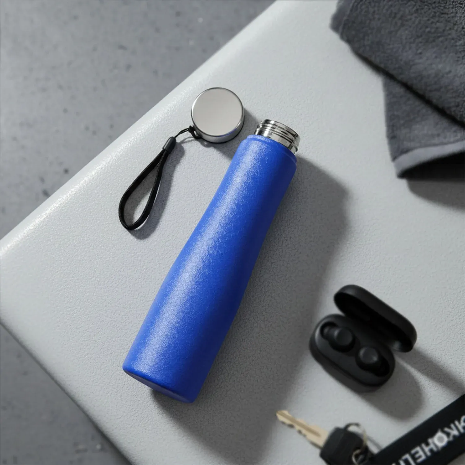 Stainless Steel Water Bottle – Leakproof with Carry Strap 1000 ML - Detailed Feature View 3