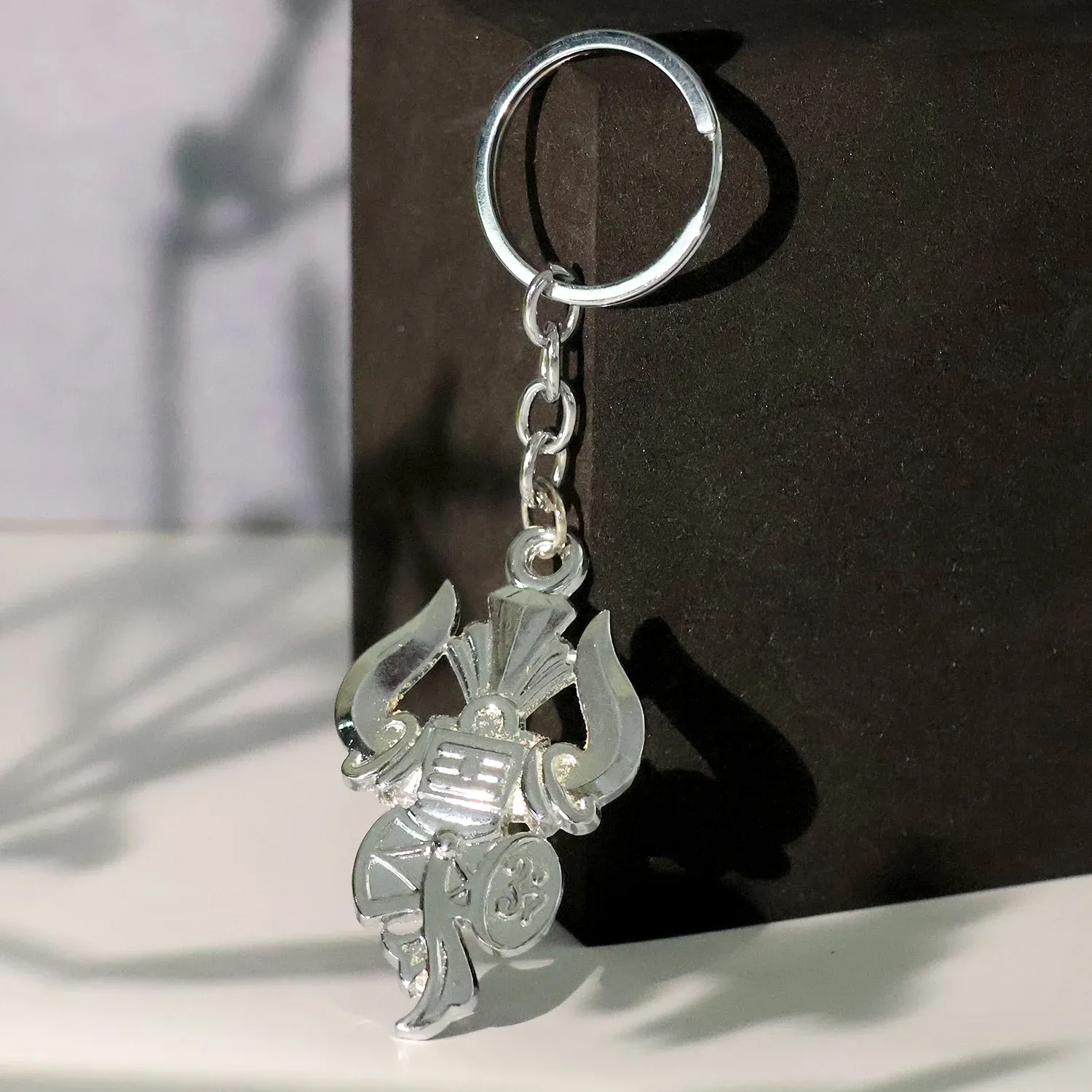 Trishul Damru Keychain – Durable Silver Metal Spiritual Accessory - Detailed Feature View 2