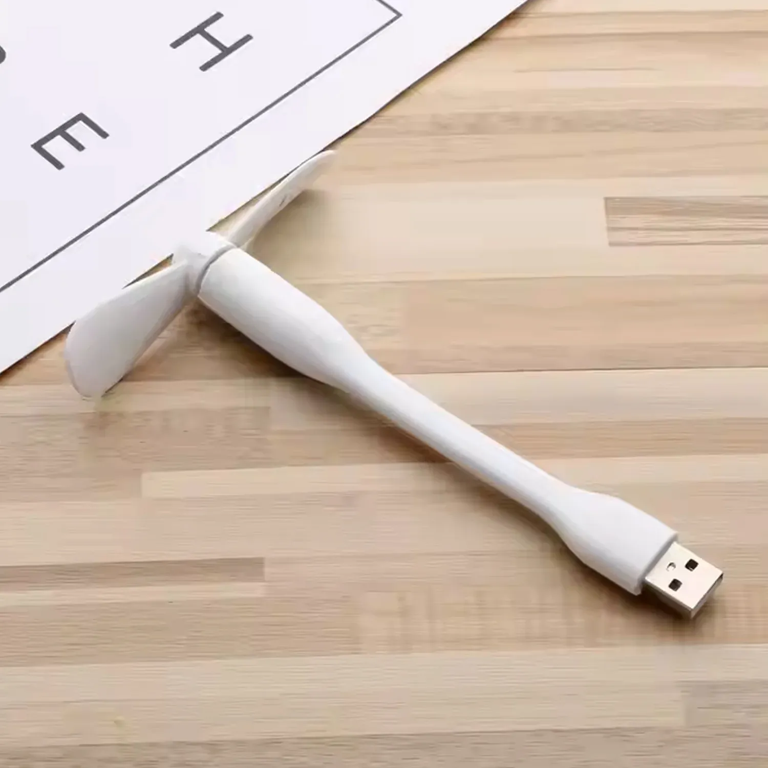 Portable USB Fan Set – Mini Fan, LED Light & Cable | Indo Glow - Detailed Feature View 2