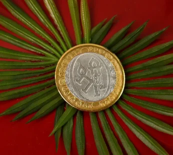 Lakshmi Ganesh Dual-Tone Religious Coin – Auspicious Symbol of Prosperity