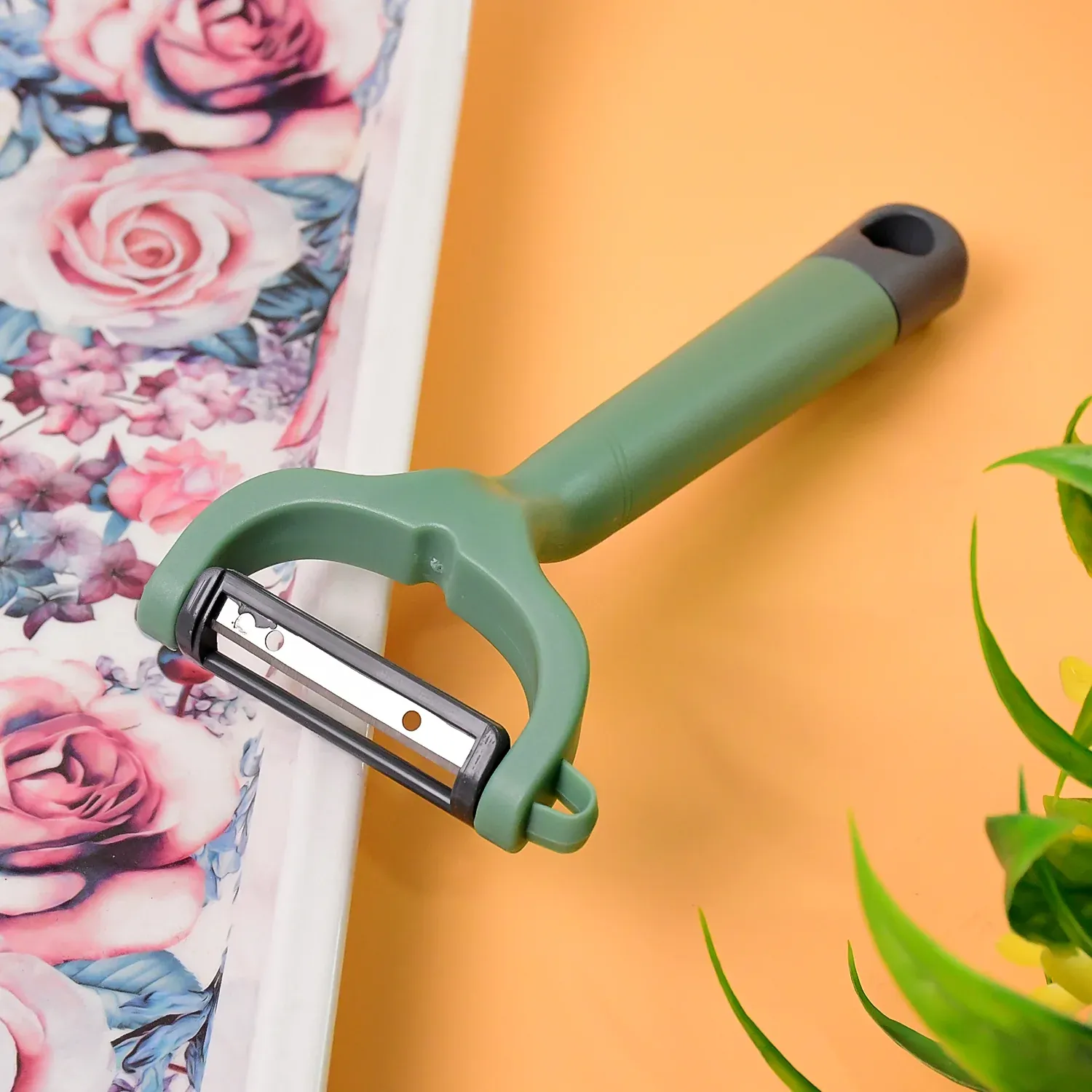Vegetable Peeler – Premium Ergonomic Stainless Steel Blade - Detailed Feature View 2