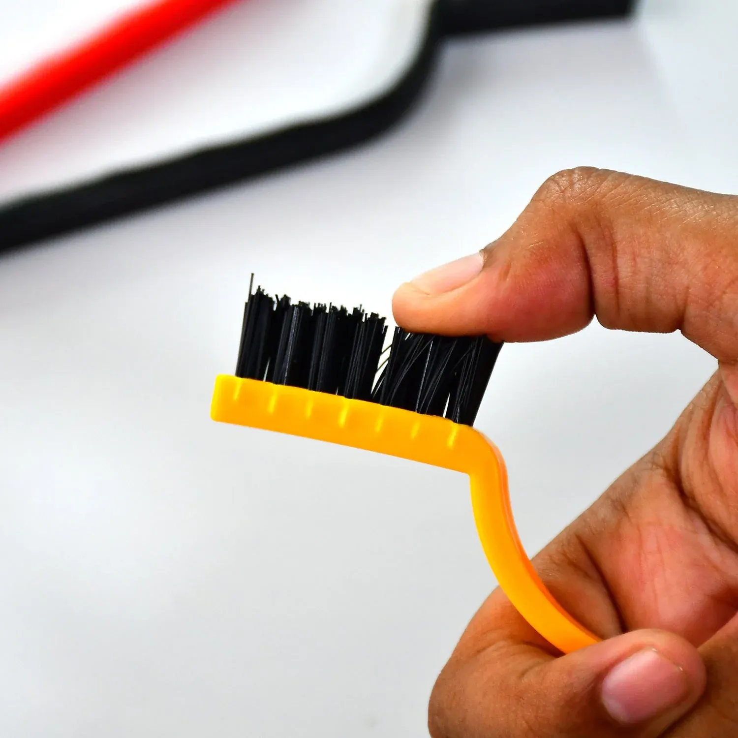 Mini Wire Brush Set – Multi-Material Cleaning | Velvet Wipe - Detailed Feature View 6