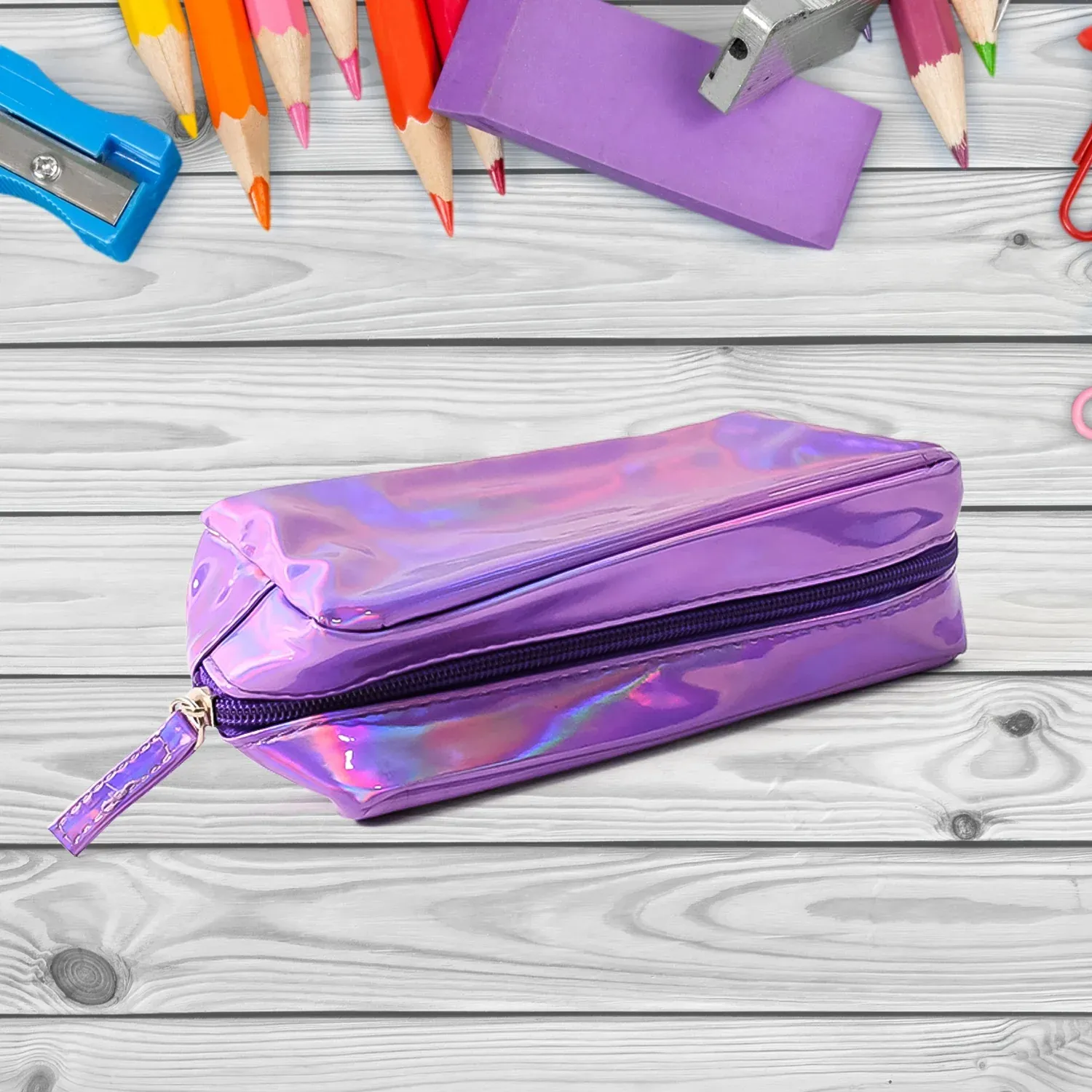 Holographic Waterproof Travel Cosmetic Pouch – Stylish & Durable - Detailed Feature View 3