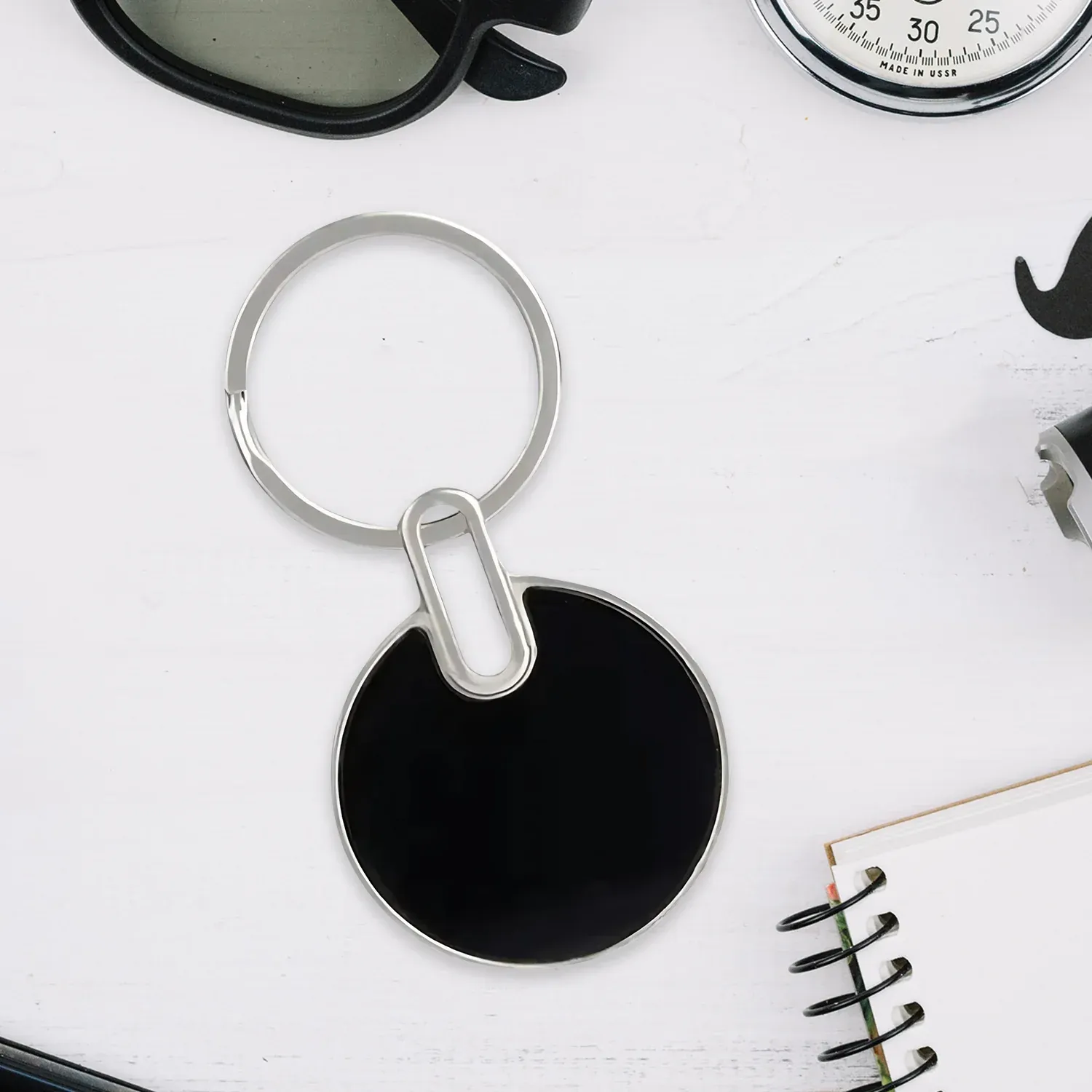Black Round Metal Keychain – Durable Minimalist Key Organizer - Detailed Feature View 5