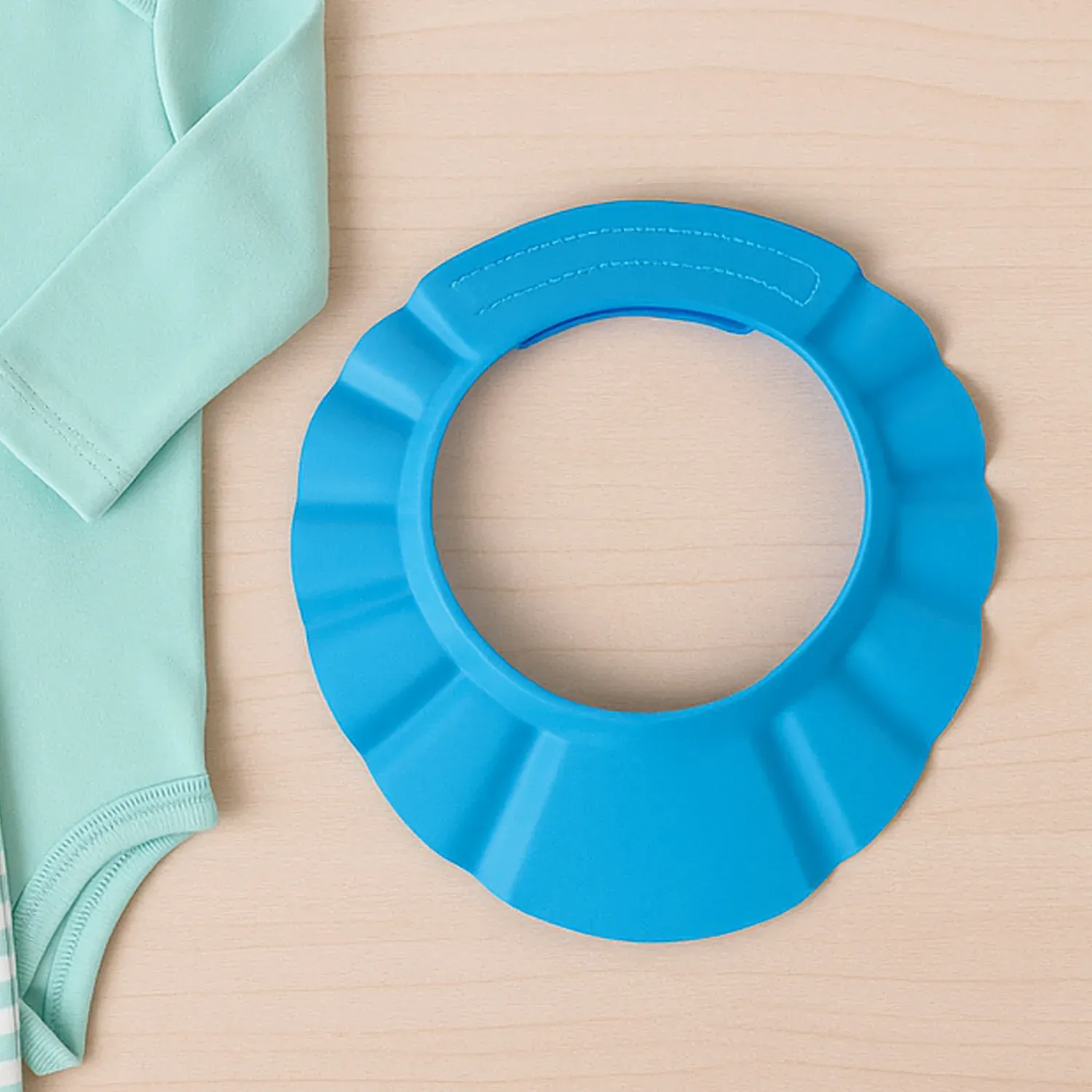 Adjustable Baby Shower Hat – Soft, Splash-Proof Protection - Detailed Feature View 2