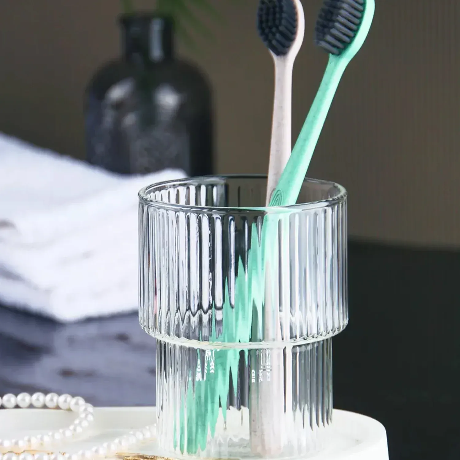 Rotating Toothbrush Holder Stand – Space-Saving Bathroom Organizer - Detailed Feature View 3