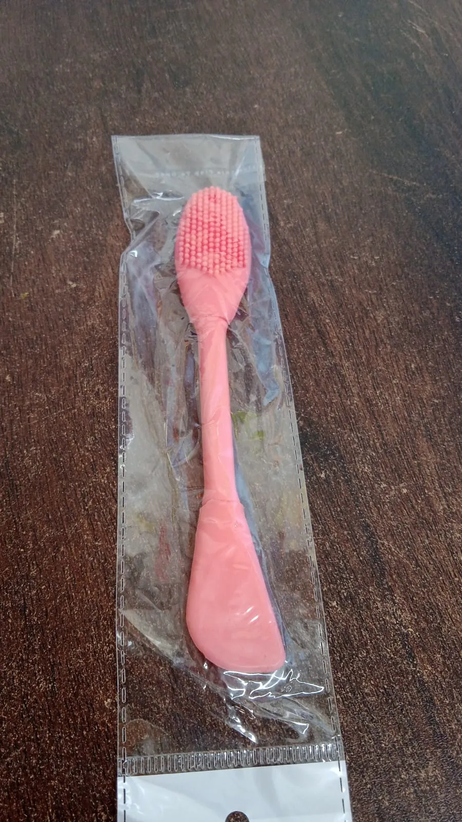 Silicone Mask Brush – Dual-Ended Face Skincare Tool | GlowForm - Detailed Feature View 6