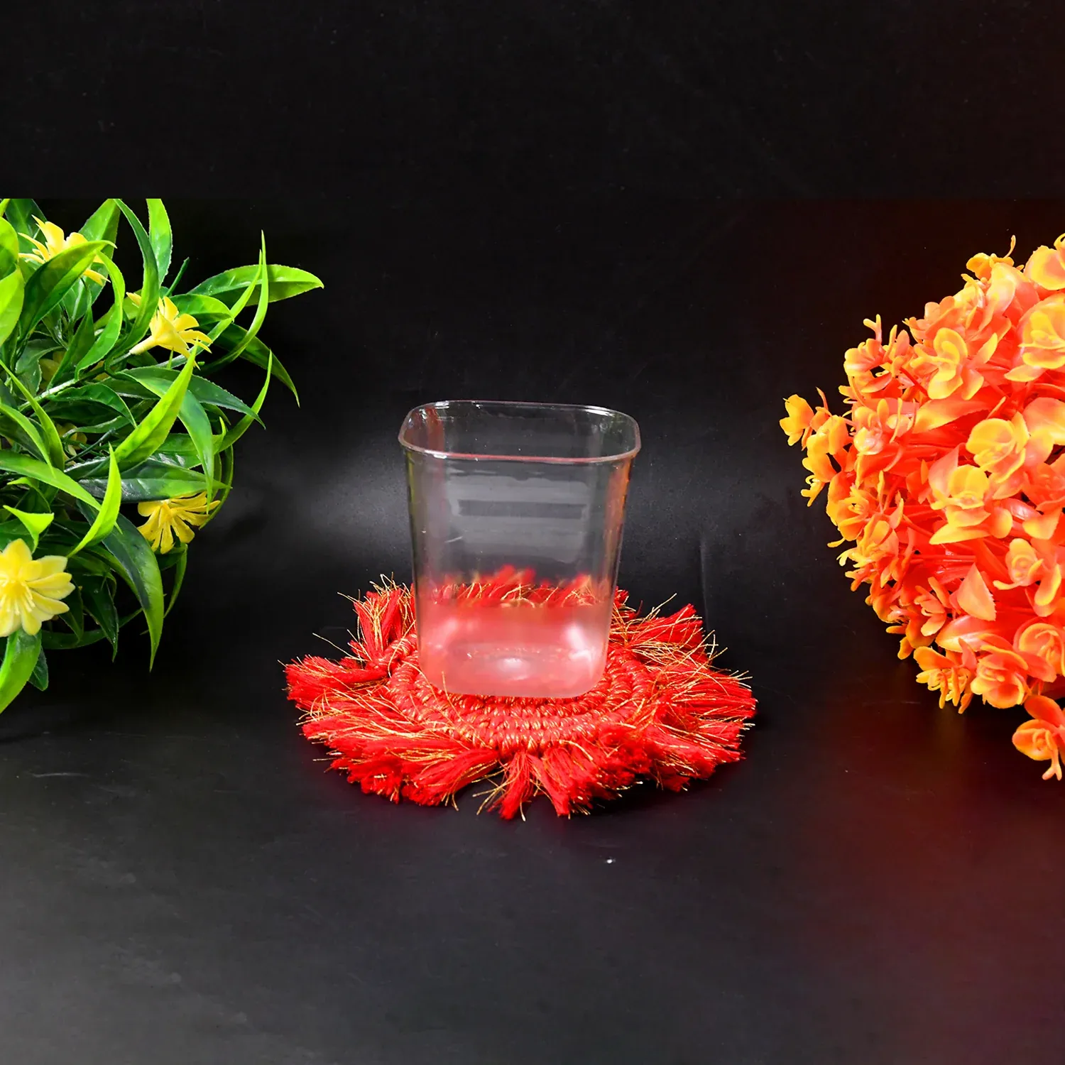 Transparent Diamond Plastic Glass Set – 6 Pieces with Tray - Detailed Feature View 3