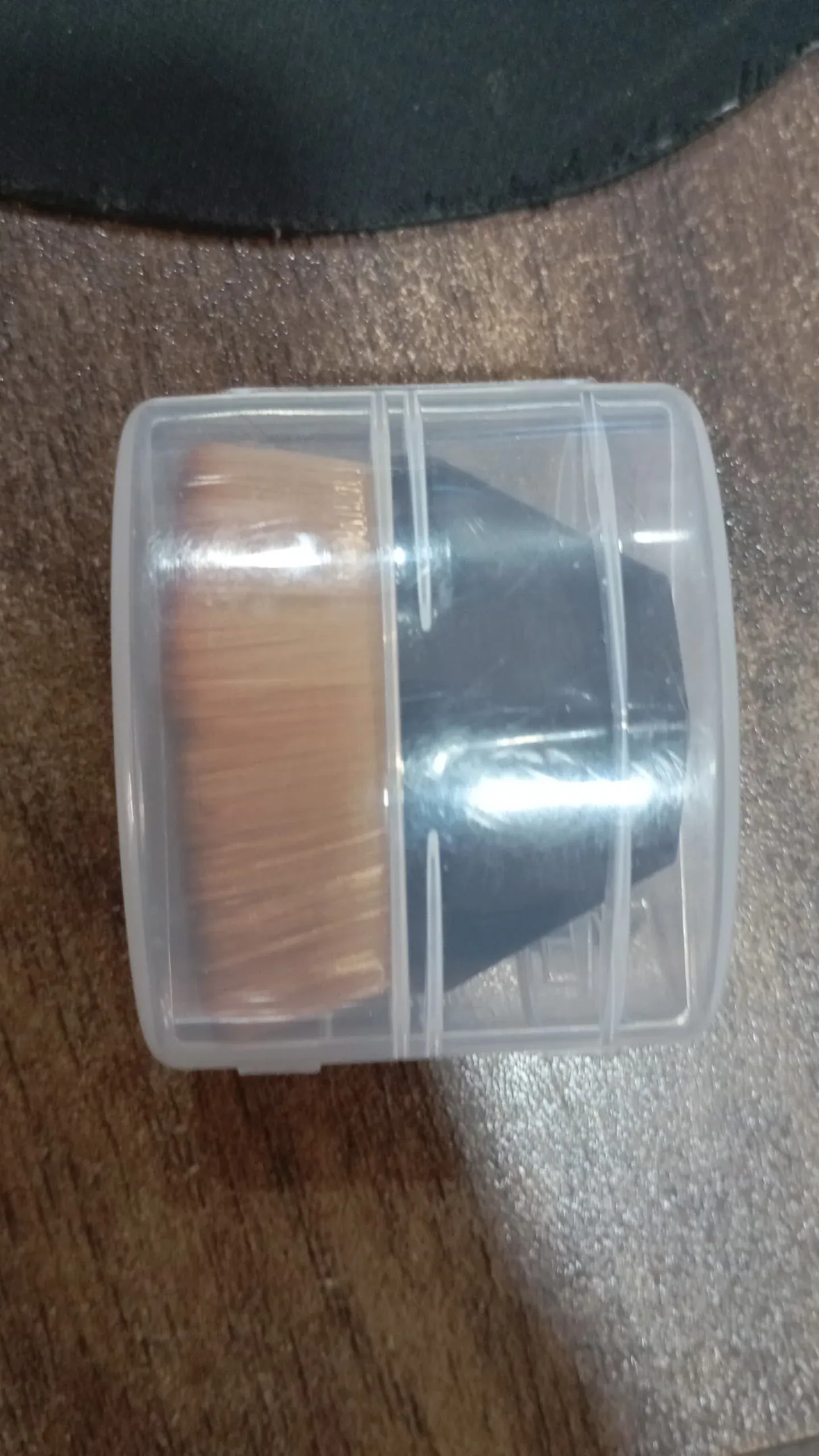 Foundation Makeup Brush – Soft Bristles & Portable Case | BeautyBare - Detailed Feature View 7