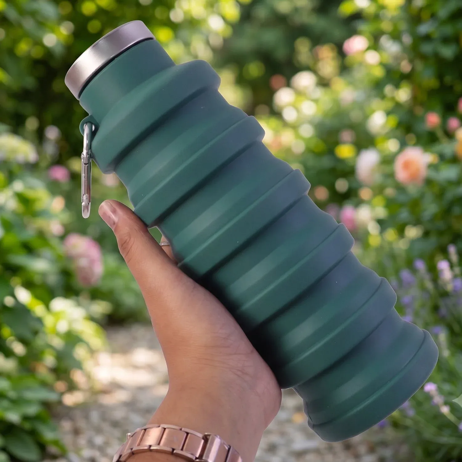 Silicone Foldable Water Bottle for Travel and Sports Hydration - Detailed Feature View 2
