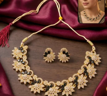 Black Stones Floral Necklace & Earrings Set – Elegant & Timeless