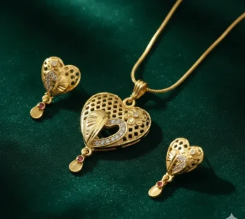Heart Motif Gold Pendant – Elegant Traditional Jewelry for Women