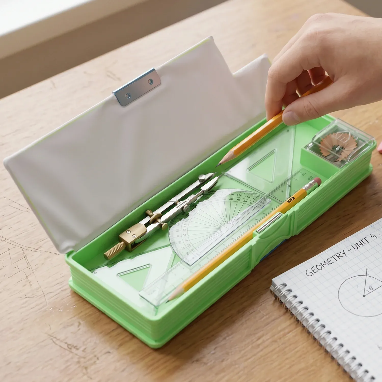 Kids Pencil Compass – Fun Animal Design with Secure Lid - Detailed Feature View 3
