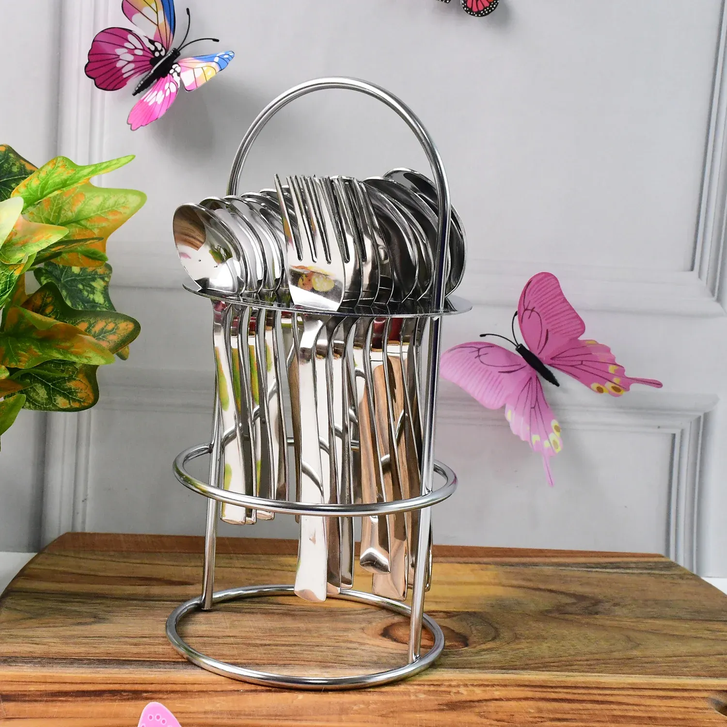 Stainless Steel Cutlery Set – 16-Piece with Elegant Stand - Detailed Feature View 3
