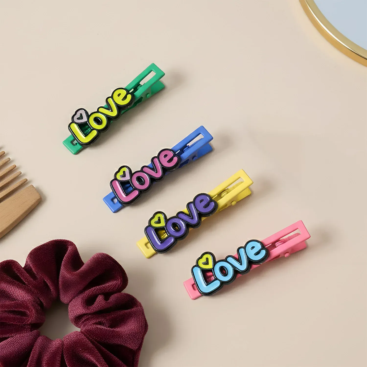 Decorative Hair Clip Set – Stylish Text Design, Pack of 4 - Detailed Feature View 2