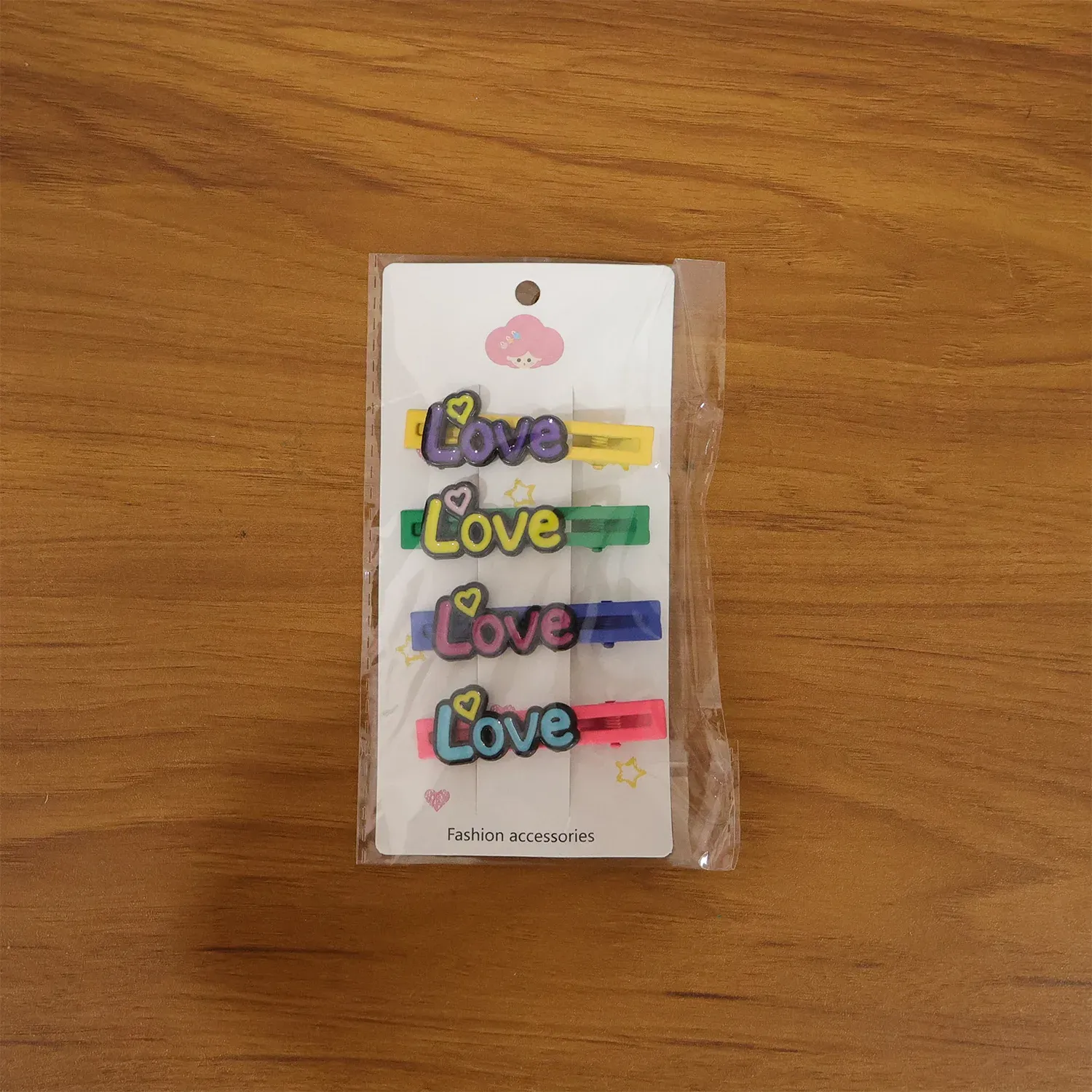 Decorative Hair Clip Set – Stylish Text Design, Pack of 4 - Detailed Feature View 7