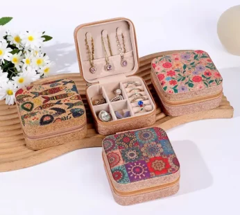 Vintage Small Jewellery Case Box Organizer – Portable Square Cork Jewelry Box for Rings, Necklaces & Earrings (Random Print-Pack of 1)