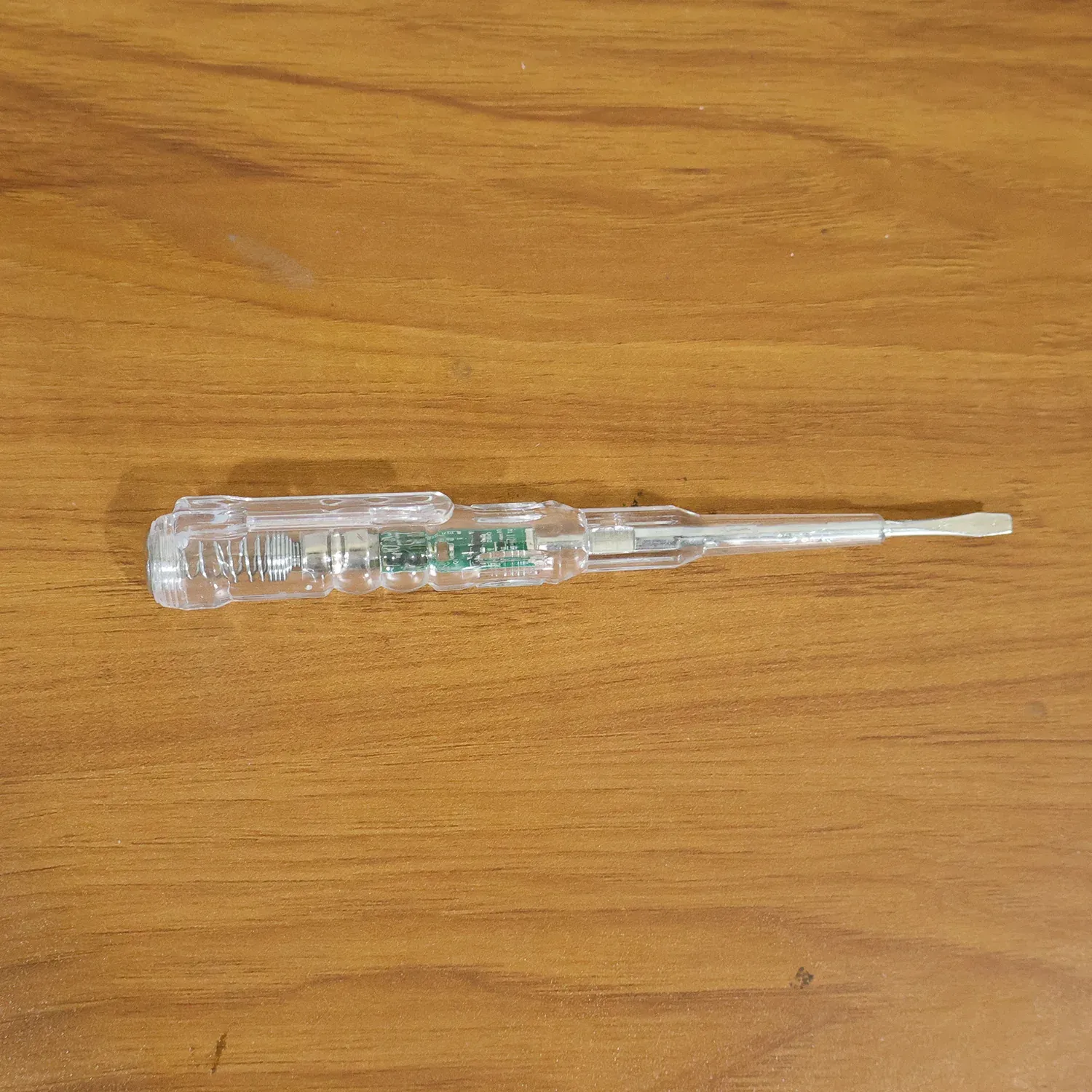 Digital Voltage Tester Pen – Rapid & Safe Electrical Detection - Detailed Feature View 8