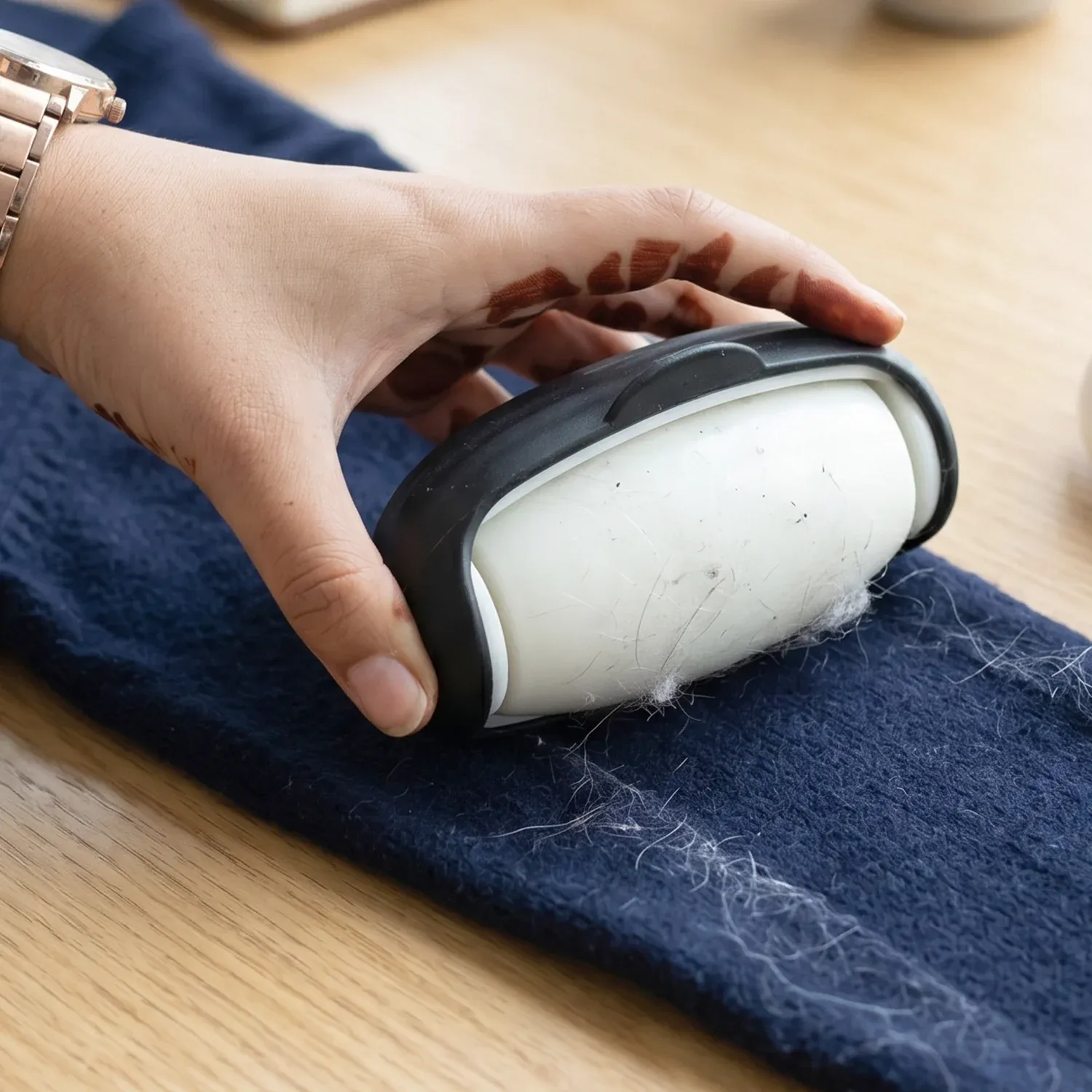 Premium Reusable Penguin Lint Roller – Eco-friendly & Compact Cleaning Solution - Buy Online at Alikart