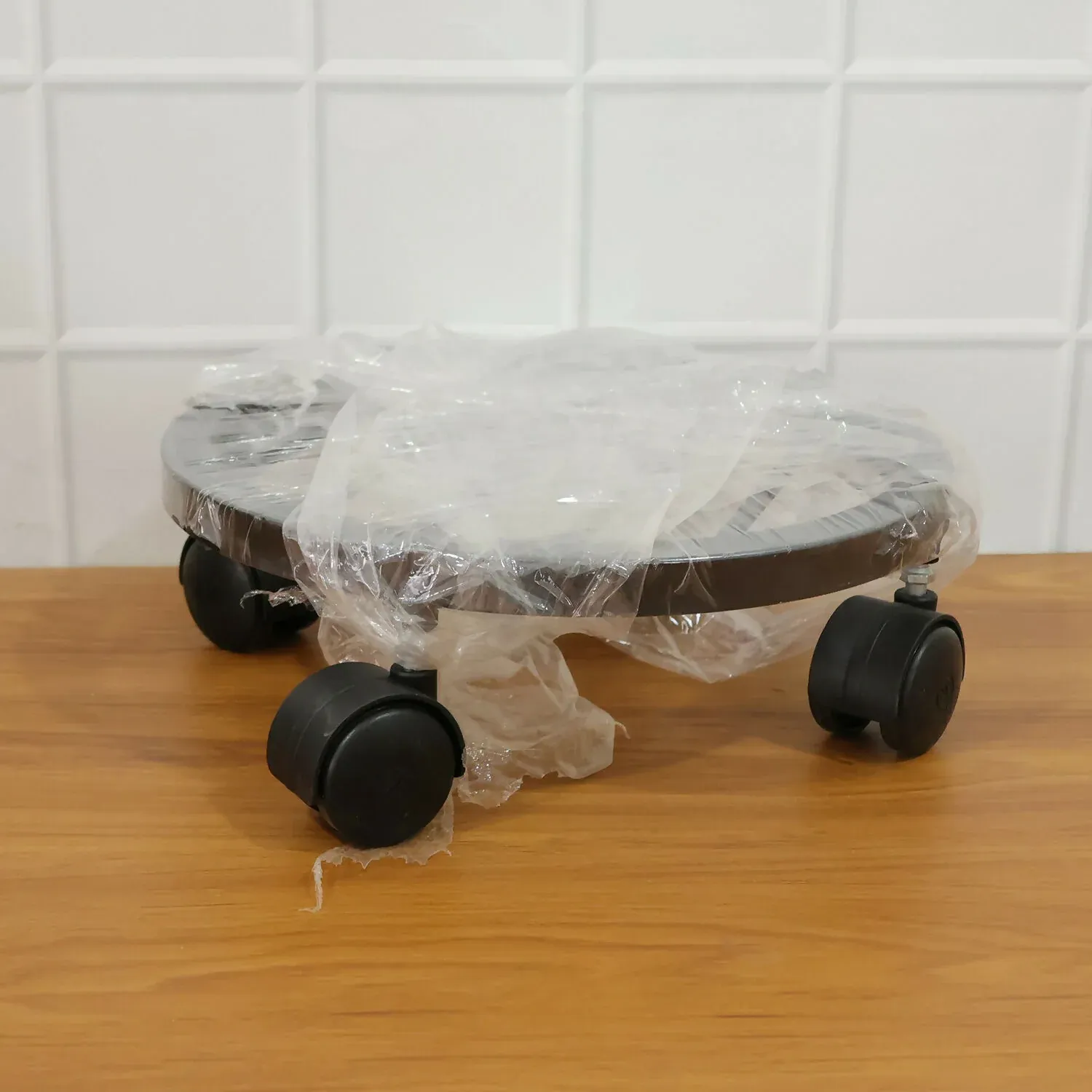 Heavy Duty Round Plant Pot Trolley – Effortless Movement for Your Plants - Detailed Feature View 6