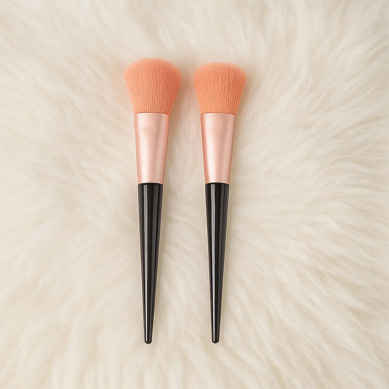 Professional Soft Makeup Brush Set – 7-Pc with Travel Pouch - Detailed Feature View 2
