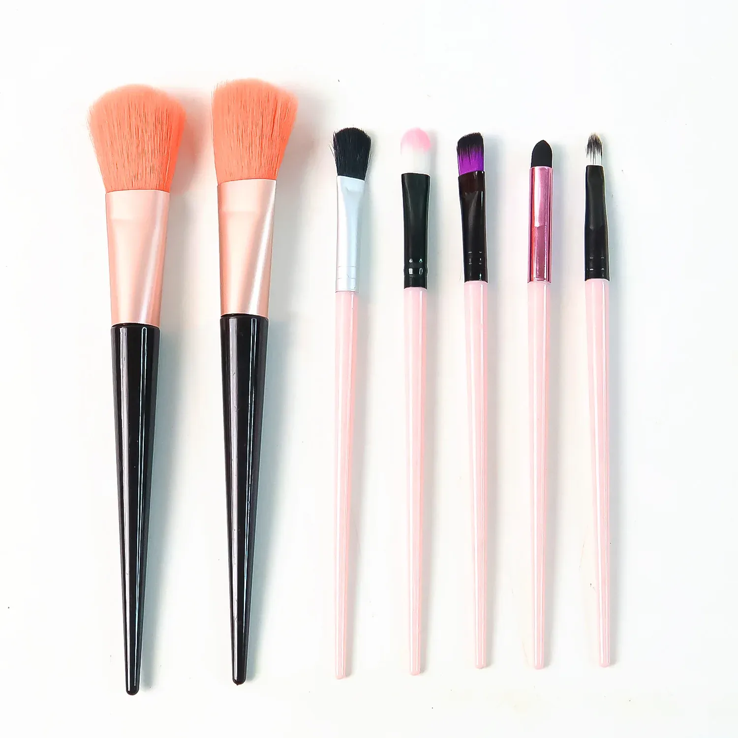 Professional Soft Makeup Brush Set – 7-Pc with Travel Pouch - Detailed Feature View 4