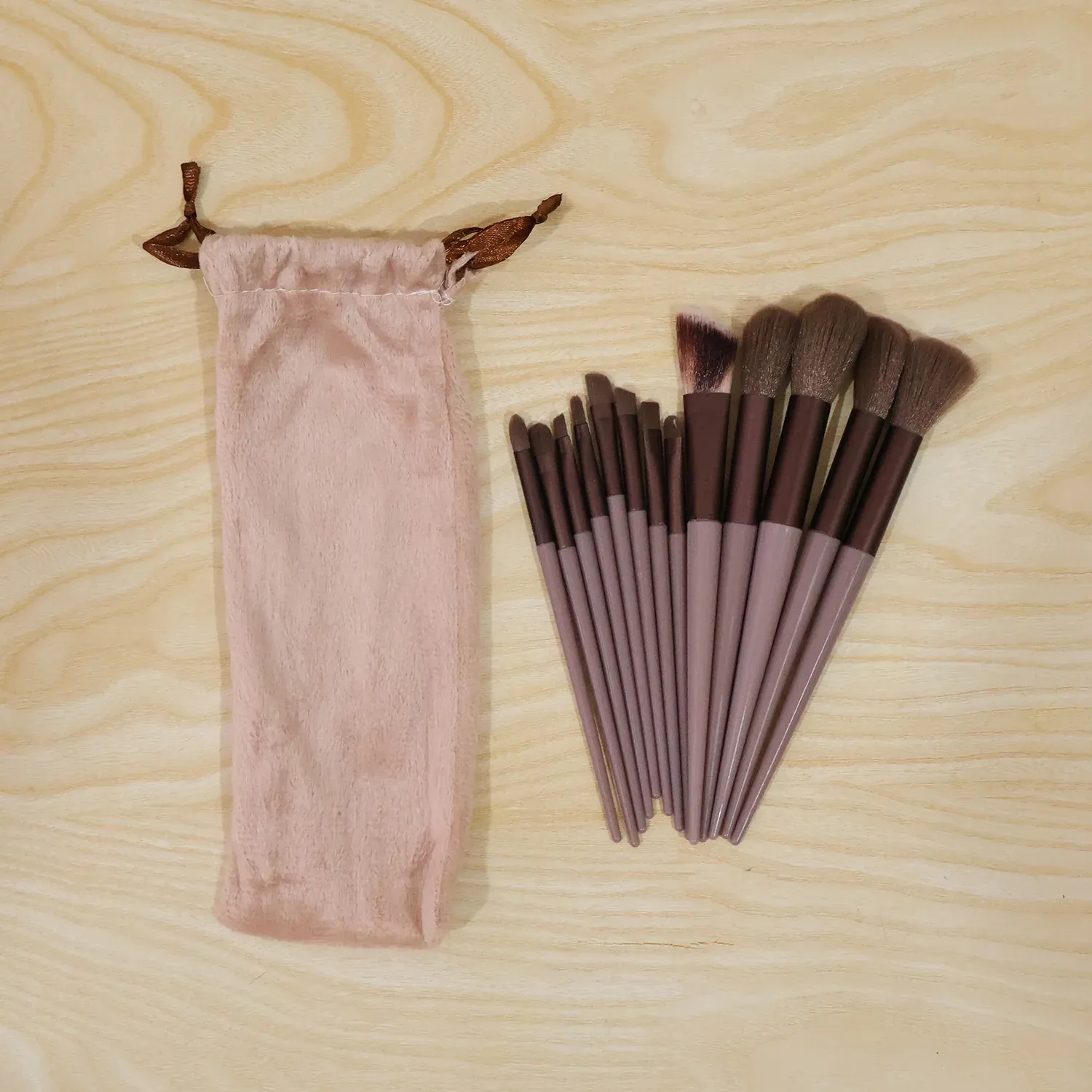 Professional Makeup Brush Set – Complete 13-Piece Collection with Pouch - Detailed Feature View 7