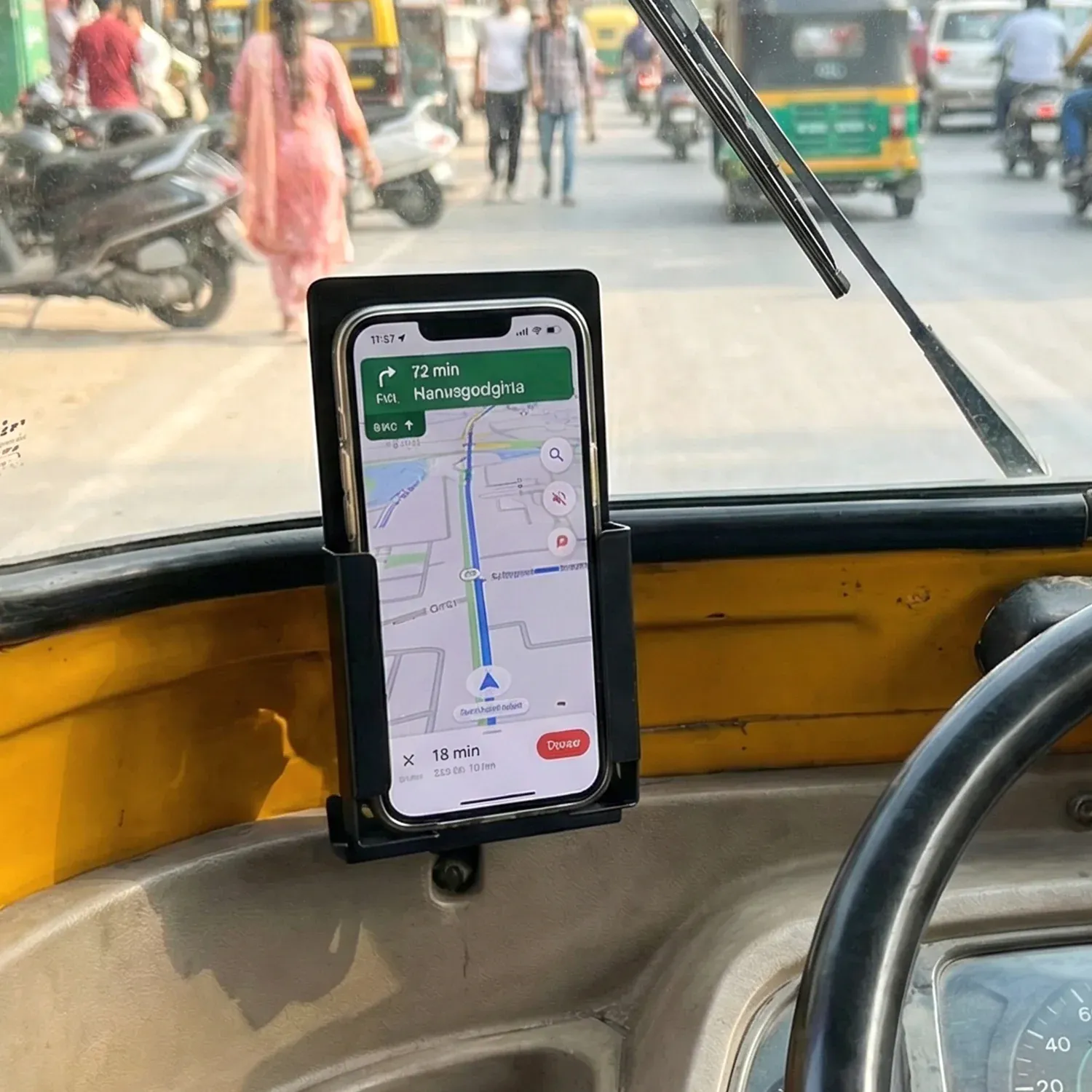 Auto Rickshaw Mobile Holder – Secure & Adjustable Dashboard Mount - Detailed Feature View 2