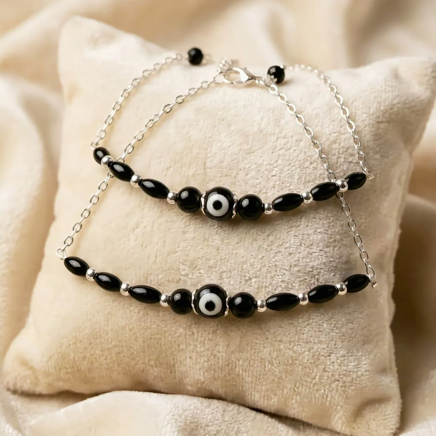 Evil Eye Anklet – Traditional Spiritual Protection Accessory - Detailed Feature View 2