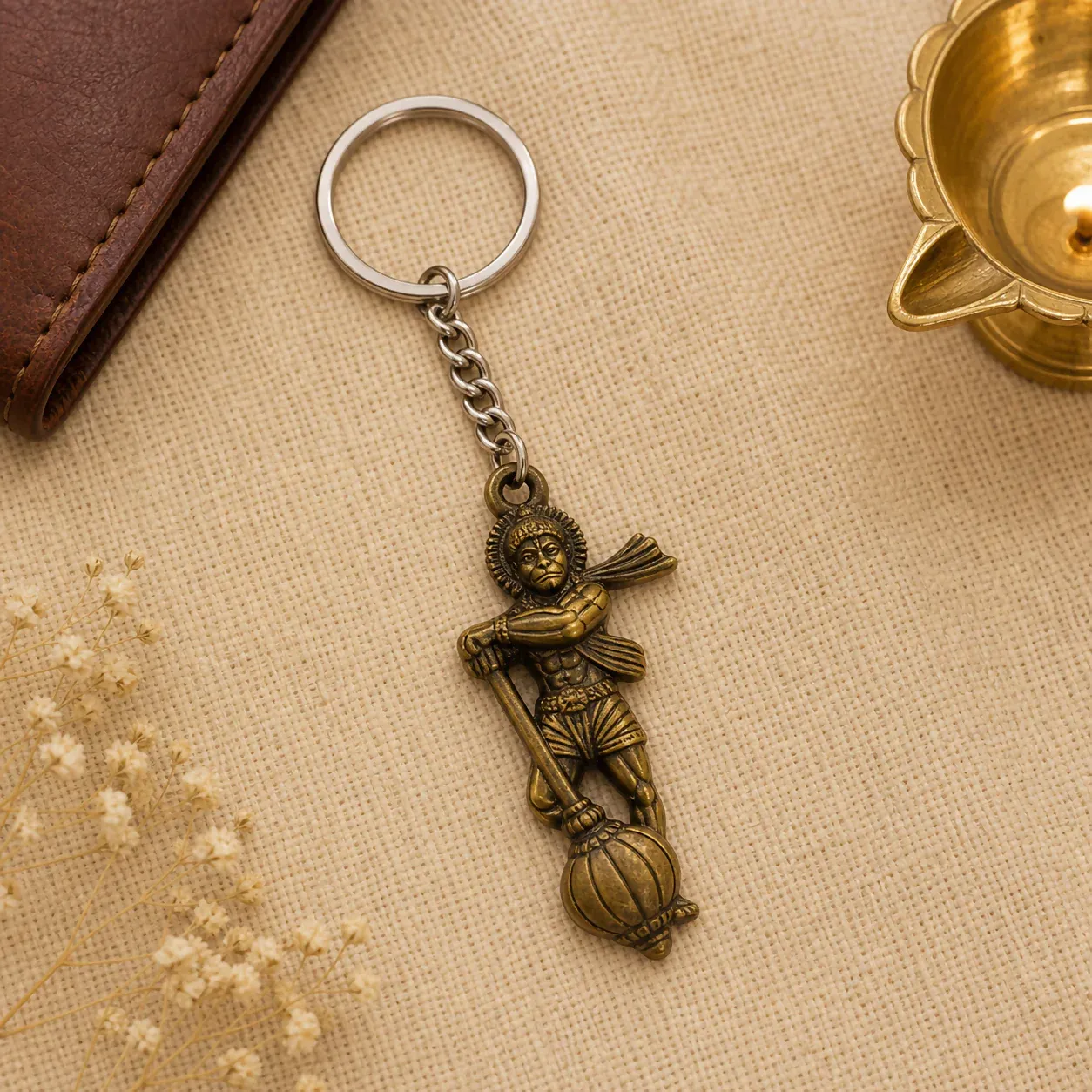 Hanuman with Gada Keychain | Strong Metal Keyring for Devotees & Gifts - Detailed Feature View 1